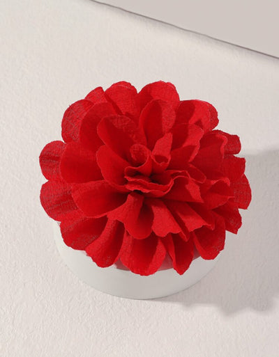 Flor Cabelo e Roupa Vermelho